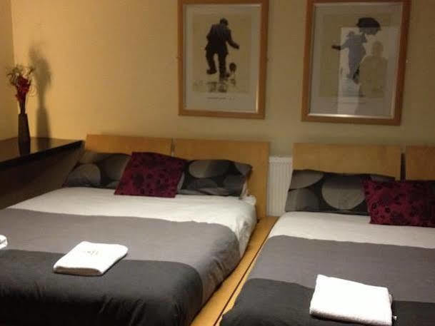 The Kingscliffe Guesthouse 曼彻斯特 外观 照片